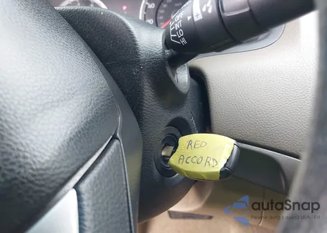 2010 Honda Accord 2.4 Lx z USA, uszkodzony, nr VIN 1HGCP2F38AA137707